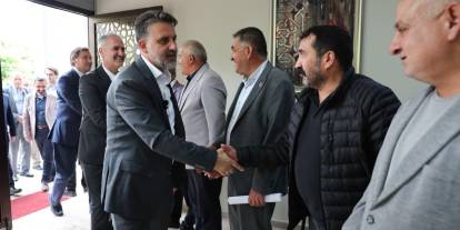 Bursa Büyükşehir’den İnegöl muhtarlarına buluşma mekânı