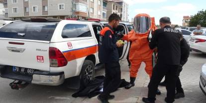Evlerinde ölü bulundular AFAD devreye girdi bina tahliye edildi