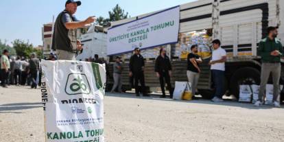 Ankara Büyükşehir'den 583 çiftçiye yüzde 50 hibeli kanola tohumu desteği