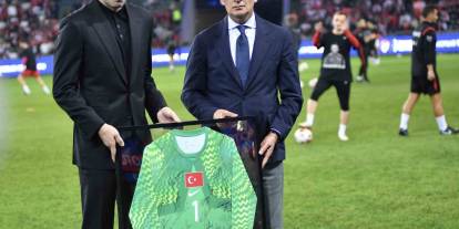 Mert Günok’a milli takım önünde anlamlı veda