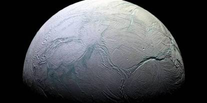 Enceladus'ta yaşam arayışını güçlendiren deney: Mikroorganizma zorlu koşullarda hayatta kaldı