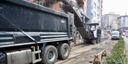Giresun’da iki caddede asfalt yenileme çalışması başladı