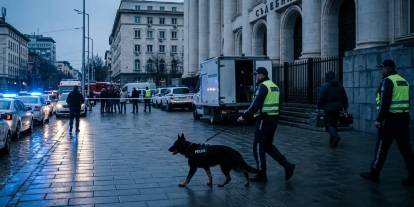 Bulgaristan'da bomba paniği: Adliyeler ve okullar tahliye edildi