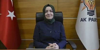 Fatma Betül Sayan Kaya AK Parti'den ihraç edildi