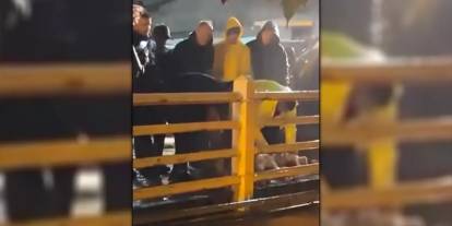 Yalova'da yağmur dinsin diye köprüde kurban kestiler