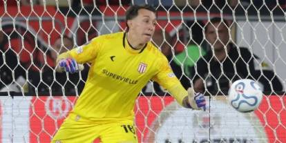 Fernando Muslera 3 kurtarışla Estudiantes’i finale taşıdı
