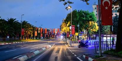 Vatan Caddesi’ndeki 29 Ekim kortej geçişi ertelendi