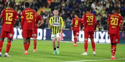 Fenerbahçe’ye Dirk Kuyt’un ilk maçında evinde şok: Göztepe’ye 2-1 mağlup