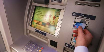 Nakit sıkıntısına yenilikçi çözüm: ATM’lerde dönüşüm başladı