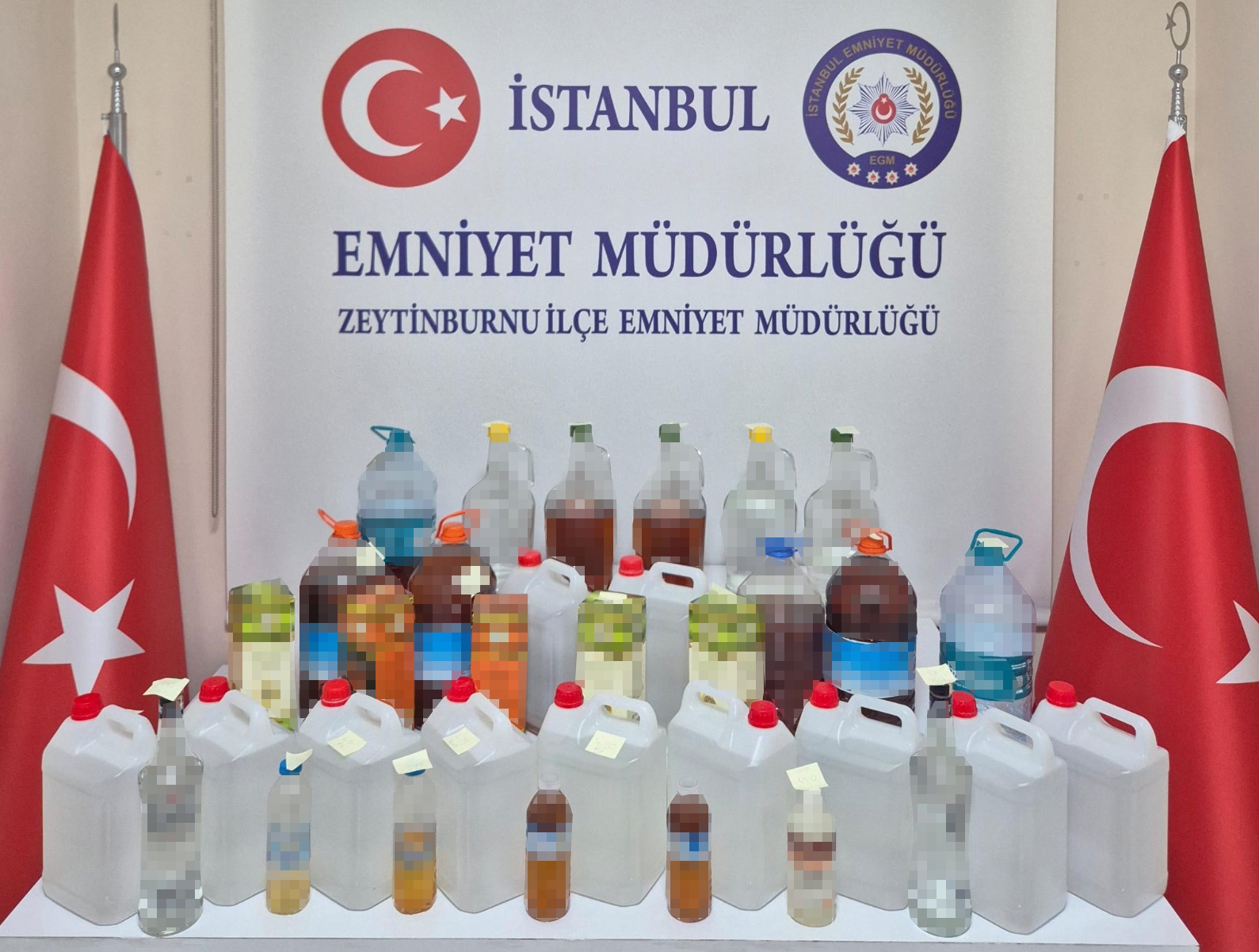 aa-20250210-37007934-37007933-zeytinburnunda-is-yerlerinde-sahte-icki-satan-2-zanli-yakalandi.jpg