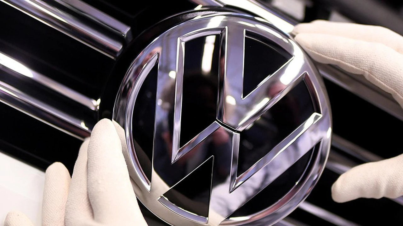 alman-otomotiv-devi-volkswagen-fabrikalarina-kilit-vuruyor-300-bin-kisi-issiz-kalacak-17260370243399.webp