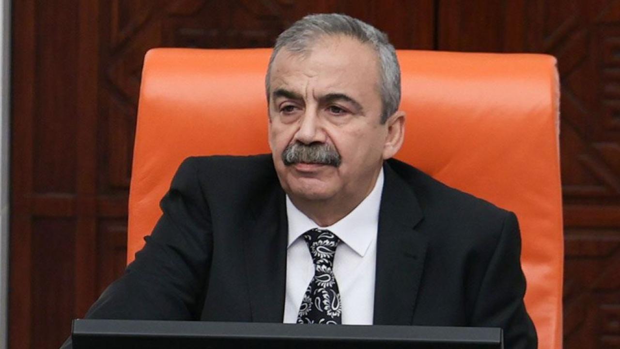 sirri-sureyya.jpg