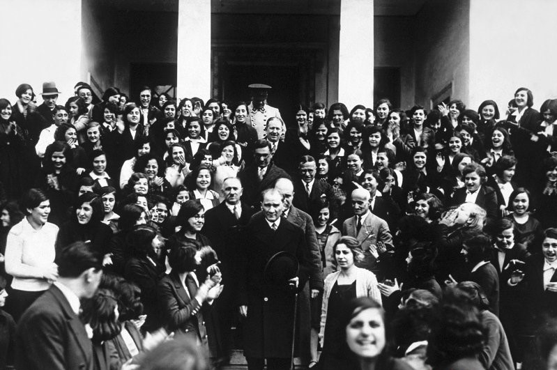 19-mayis-izmir-kiz-lisesi-1.jpg