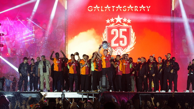 galatasaray-sampiyonluk-kupa-2025.jpg