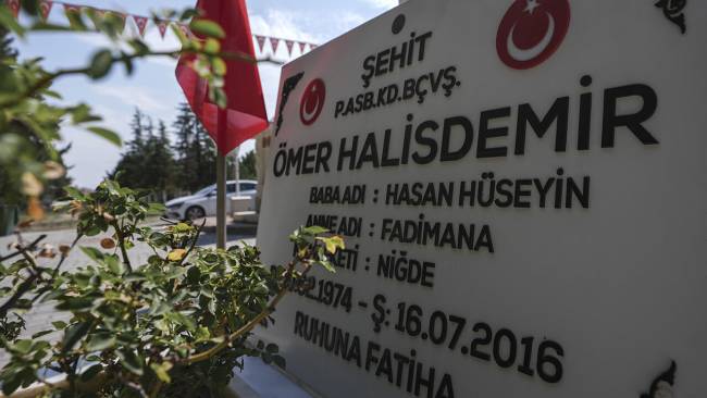 emri-verdim-helallik-istedim-zekai-aksakallinin-omer-halisdemire-sozleri-tekrar-gundem-oldu-17525773974111-6.jpg