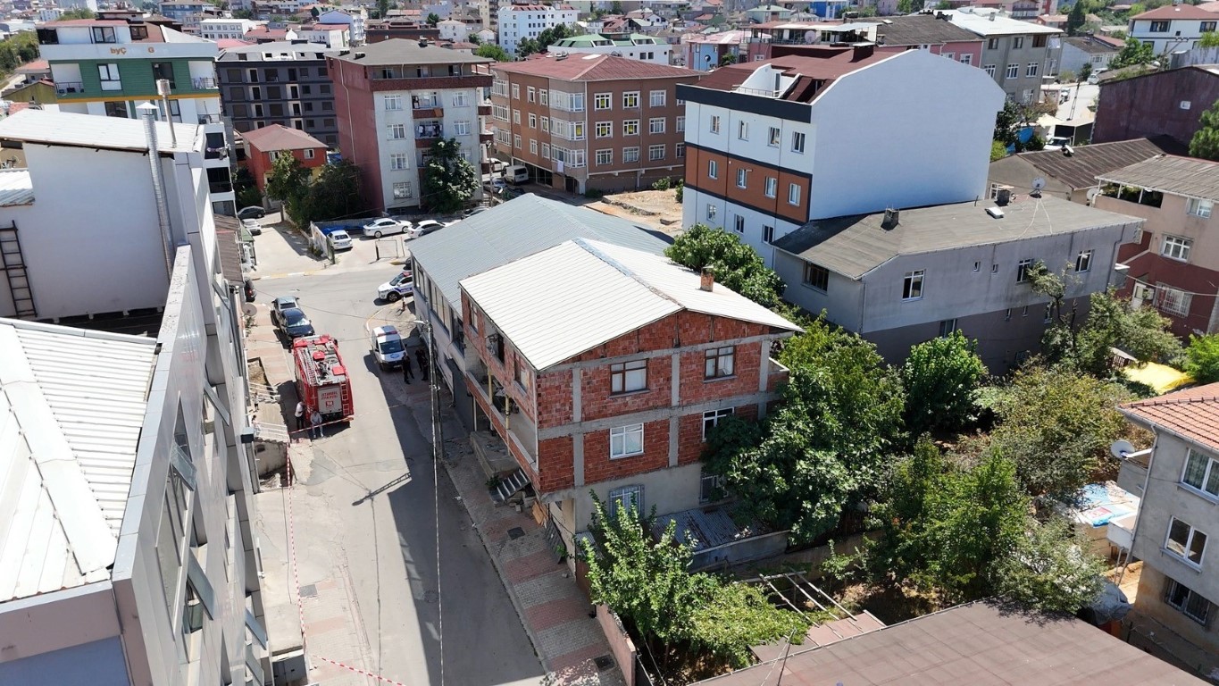 aw524369-03.jpg
