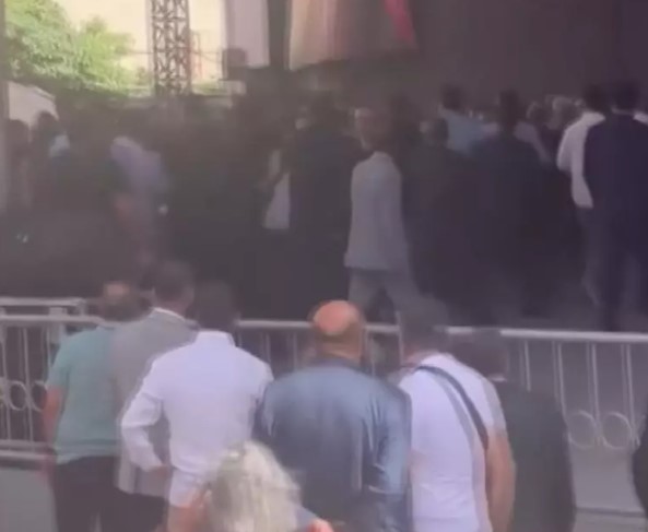 esenyurt-kongre-kavga2.jpg