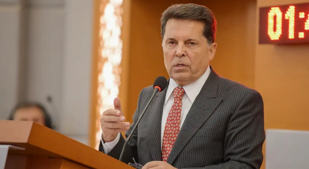 ahmet-ozer.jpg