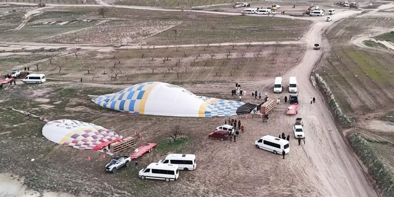 kapadokyada-sicak-hava-balon-turlari-iptal-edildi2.jpg