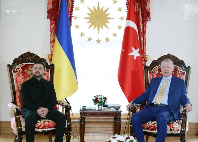 cb-erdogan-zelenskiy-4-4-26-1.jpg