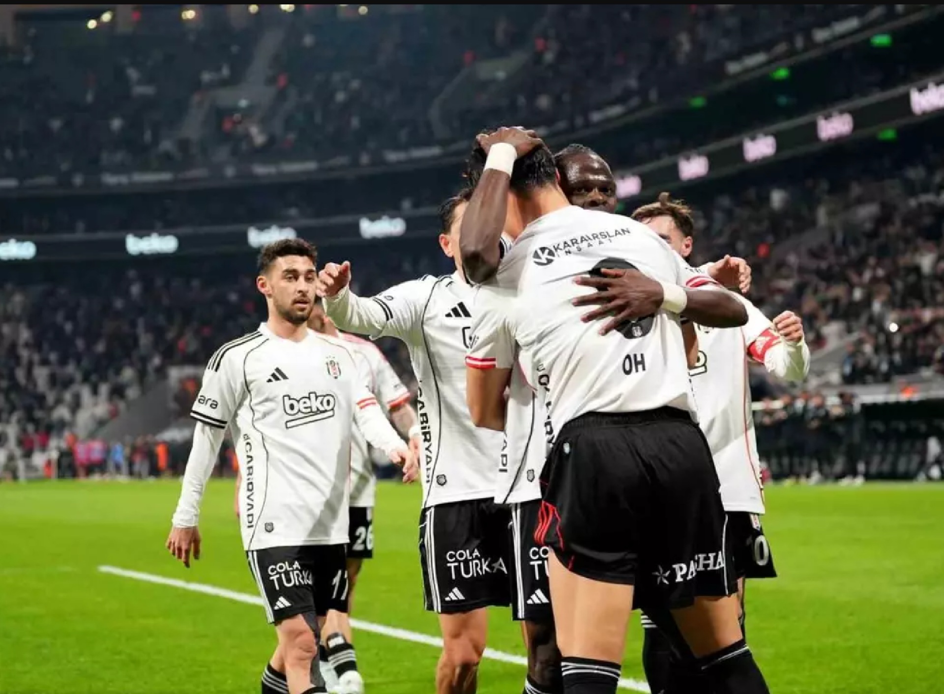 besiktas-1.jpg