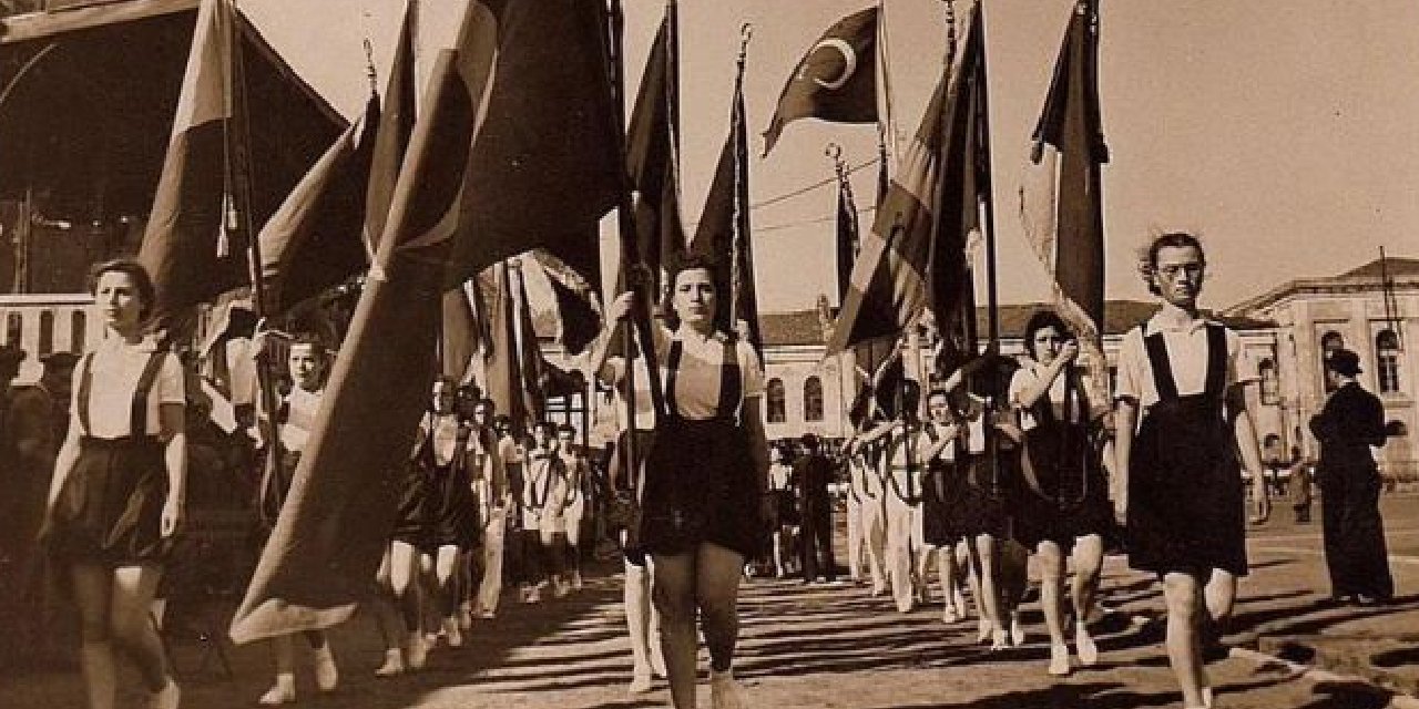 19-mayis-ataturku-anma-genclik-ve-spor-bayrami.jpg