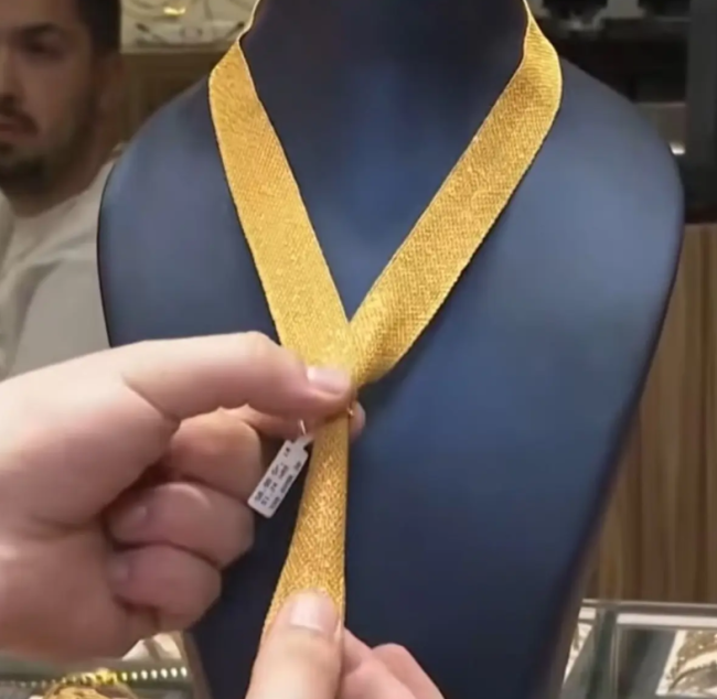 altin-kravat.png