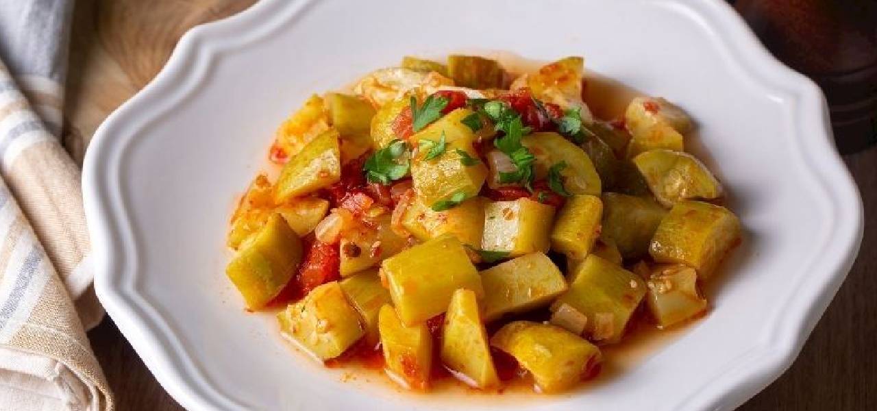 zeytinyagli-kabak-yemegi-tarifi.jpg