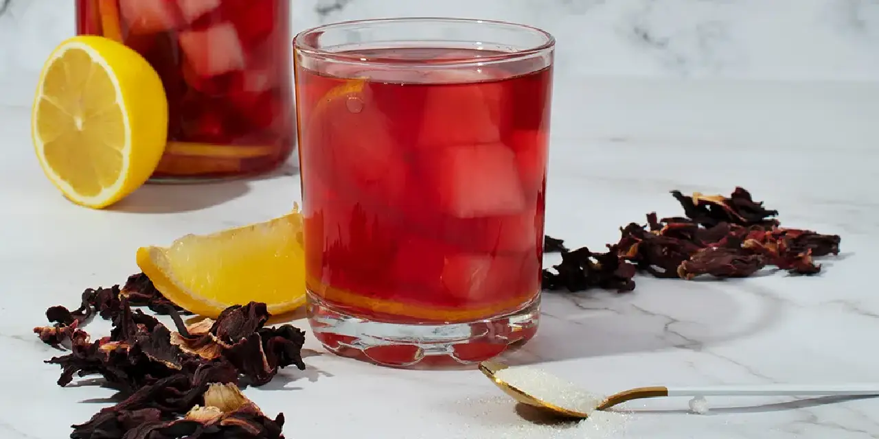 yazin-yeni-gozdesi-hibiskus-serbeti-oldu-1.webp