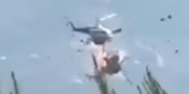 yunanistan-yangin-helikopterler-carpisti.png