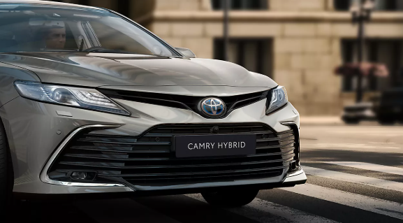 camry-hybrit-toyota.png