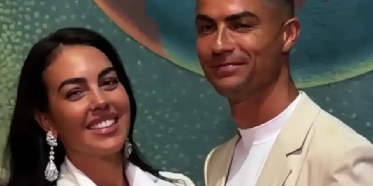 cristiano-ronaldo-ve-georgina-rodriguez-evlerinde-evlendi-1.webp