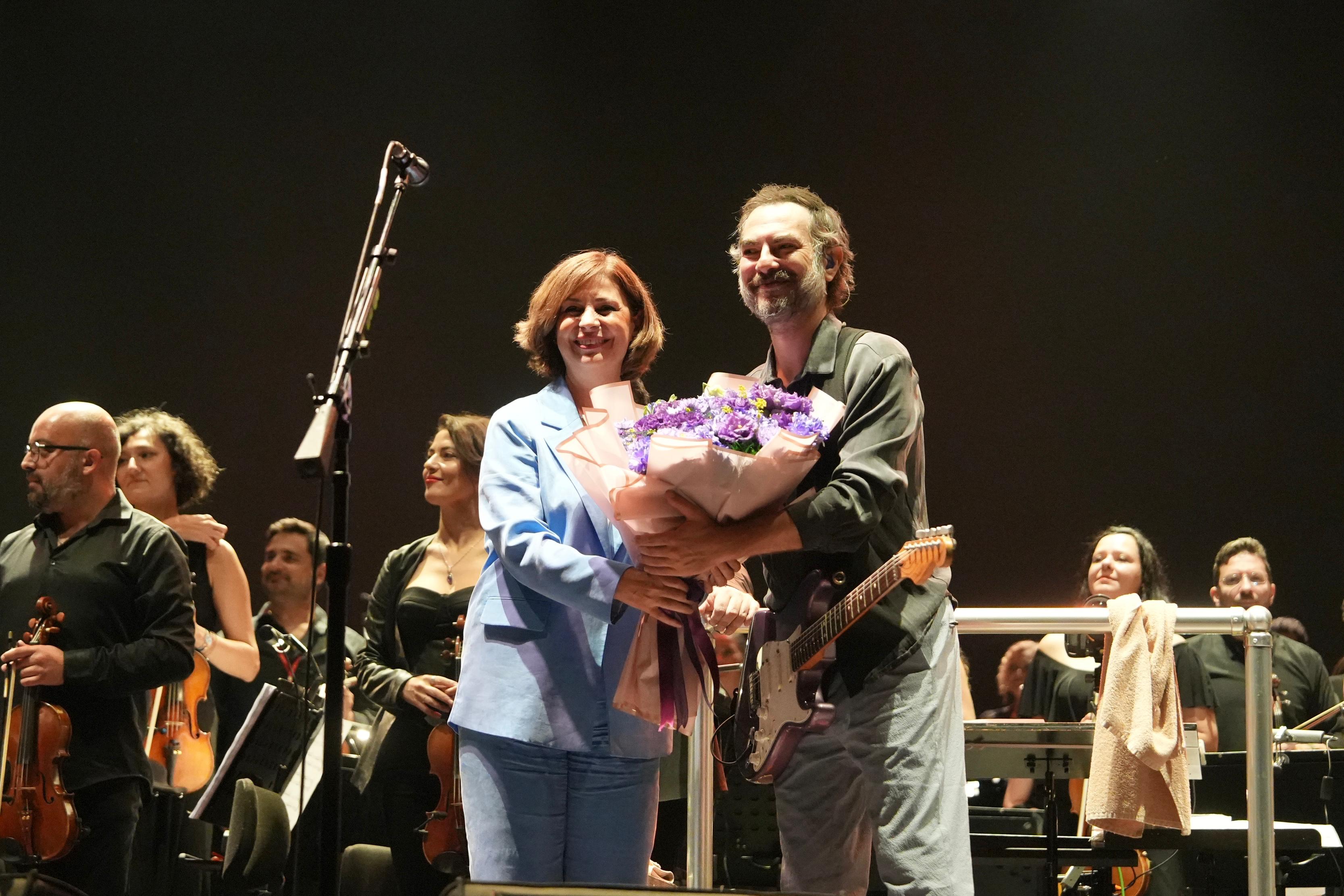 uluslararasi-eskisehir-porsuk-festivaline-gorkemli-final-20.jpeg
