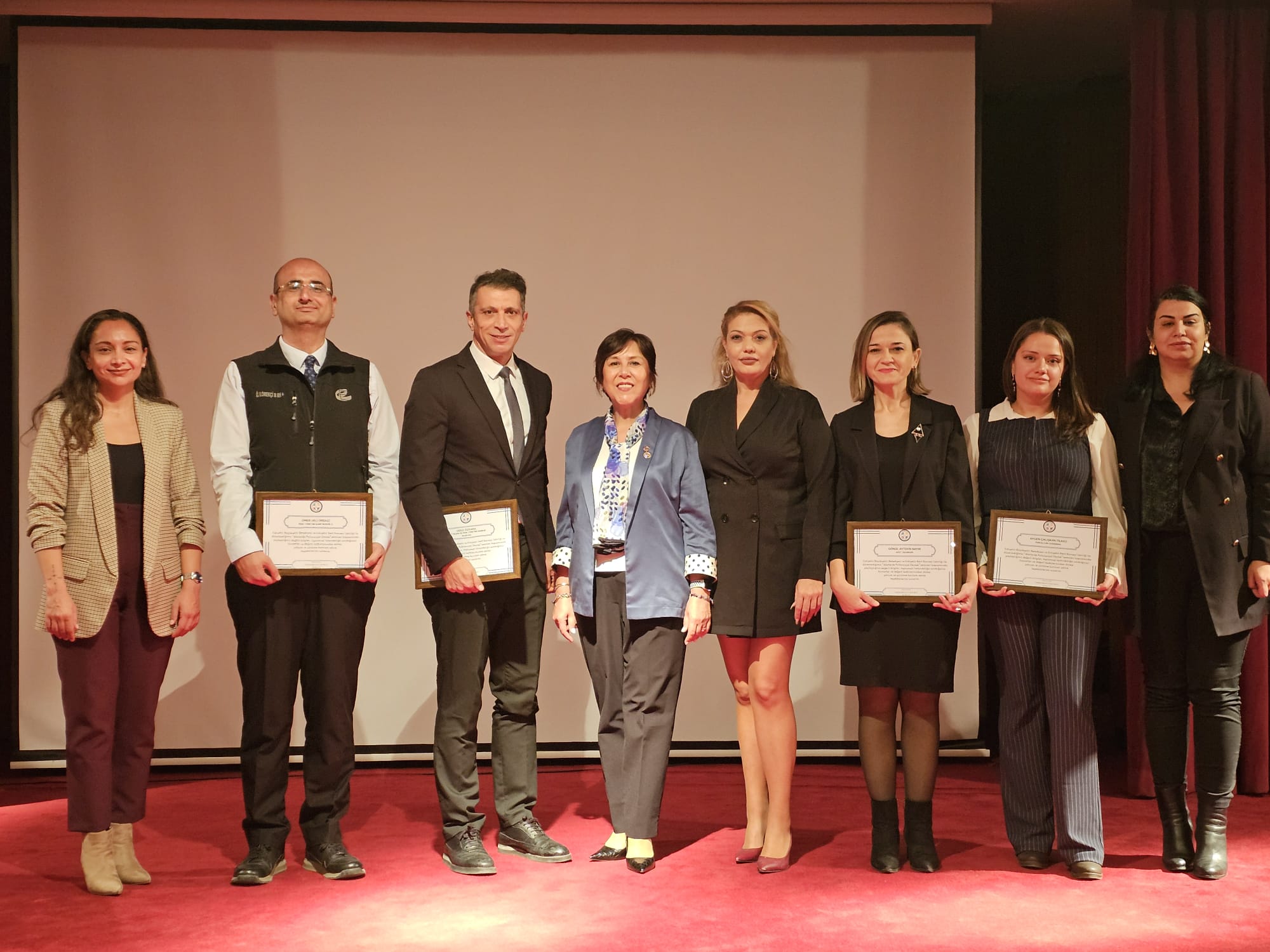 afetlerin-psikolojik-etkilerine-dikkat-cekildi-4.jpeg